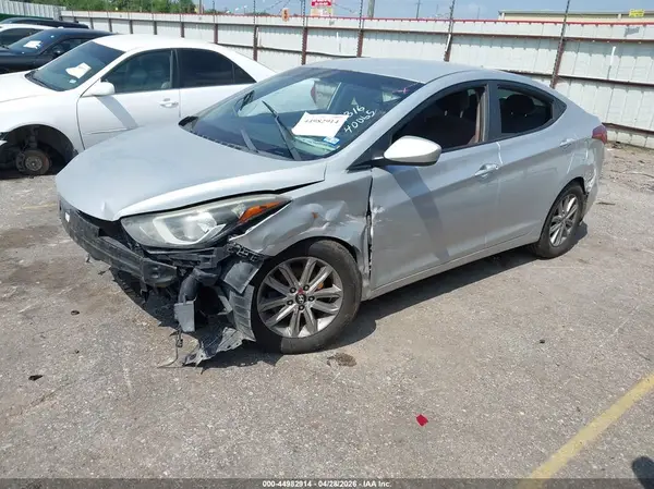 5NPDH4AE6GH681872 2016 HYUNDAI ELANTRA - Image 2