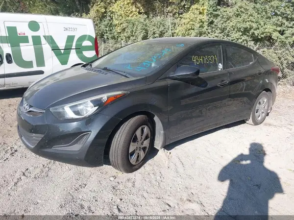 5NPDH4AE6GH682309 2016 HYUNDAI ELANTRA - Image 2