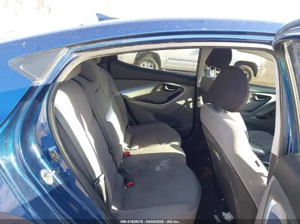 5NPDH4AE6GH682665 2016 HYUNDAI ELANTRA - Image 8