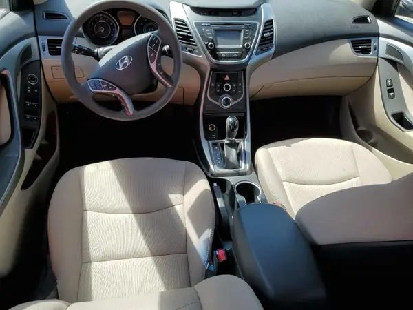 5NPDH4AE6GH683394 2016 HYUNDAI ELANTRA - Image 8
