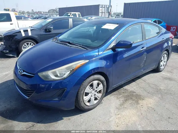 5NPDH4AE6GH685257 2016 HYUNDAI ELANTRA - Image 2