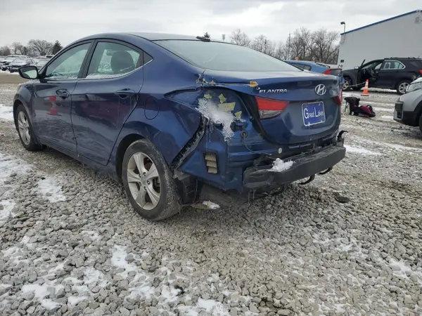 5NPDH4AE6GH685758 2016 HYUNDAI ELANTRA - Image 2