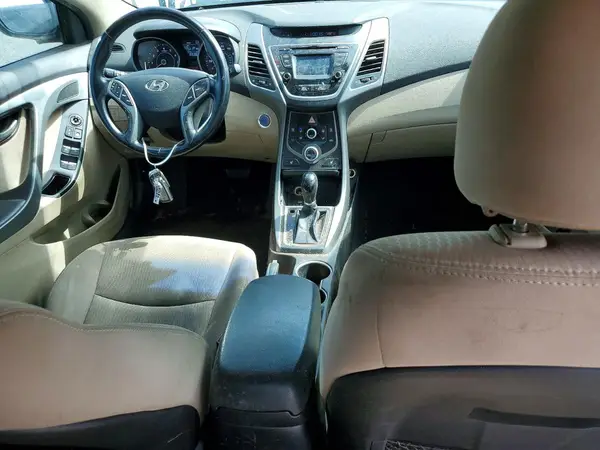 5NPDH4AE6GH687283 2016 HYUNDAI ELANTRA - Image 8