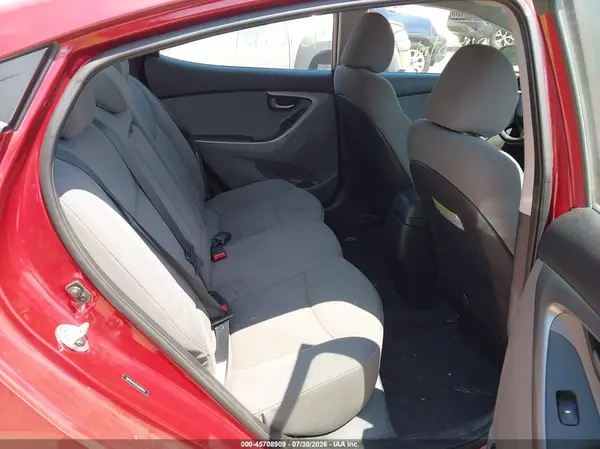 5NPDH4AE6GH688160 2016 HYUNDAI ELANTRA - Image 8