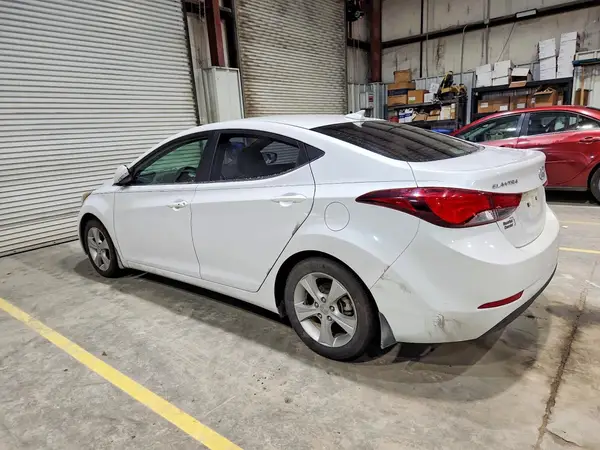 5NPDH4AE6GH688465 2016 HYUNDAI ELANTRA - Image 2