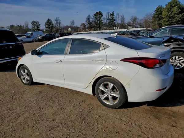5NPDH4AE6GH689275 2016 HYUNDAI ELANTRA - Image 2