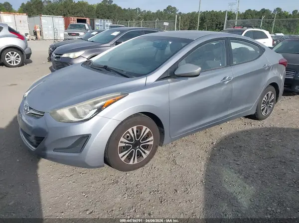 5NPDH4AE6GH689602 2016 HYUNDAI ELANTRA - Image 2