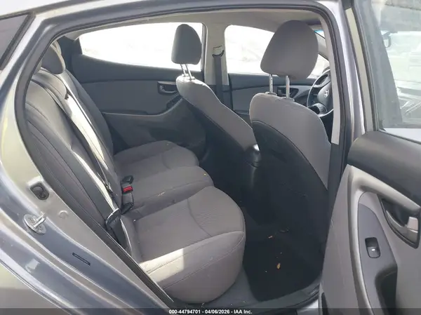 5NPDH4AE6GH689602 2016 HYUNDAI ELANTRA - Image 8