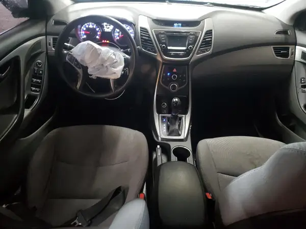 5NPDH4AE6GH689891 2016 HYUNDAI ELANTRA - Image 8