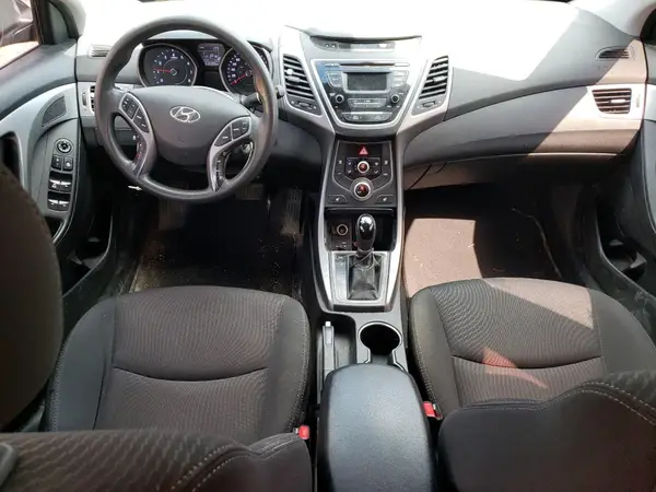 5NPDH4AE6GH693486 2016 HYUNDAI ELANTRA - Image 8