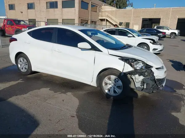 5NPDH4AE6GH693617 2016 HYUNDAI ELANTRA - Image 1