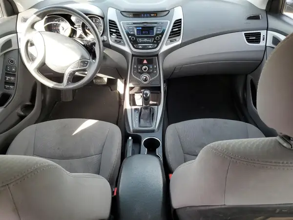 5NPDH4AE6GH695707 2016 HYUNDAI ELANTRA - Image 8