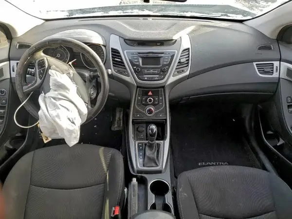 5NPDH4AE6GH697893 2016 HYUNDAI ELANTRA - Image 8