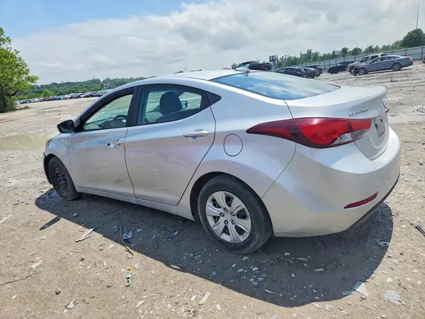 5NPDH4AE6GH698042 2016 HYUNDAI ELANTRA - Image 2