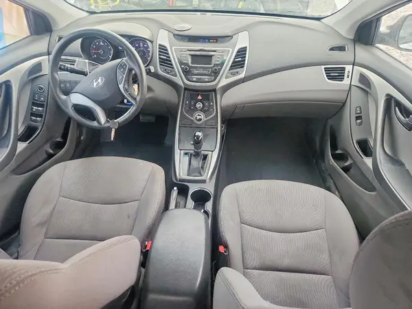 5NPDH4AE6GH698042 2016 HYUNDAI ELANTRA - Image 8