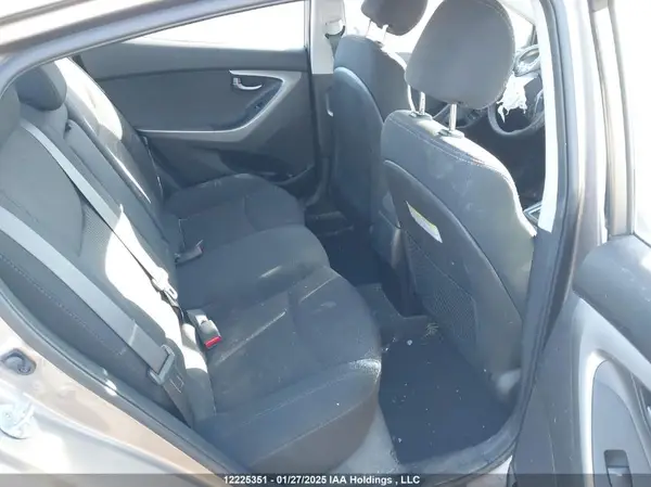 5NPDH4AE6GH698137 2016 HYUNDAI ELANTRA - Image 8