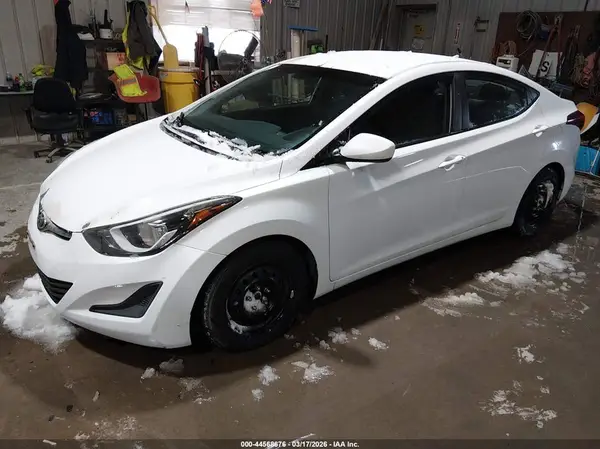 5NPDH4AE6GH698798 2016 HYUNDAI ELANTRA - Image 2
