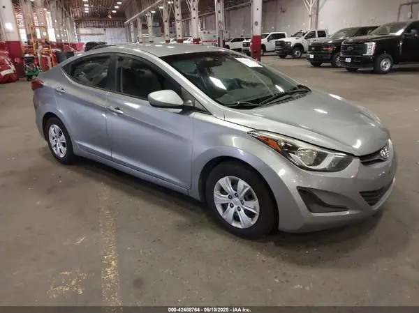 5NPDH4AE6GH698946 2016 HYUNDAI ELANTRA - Image 1