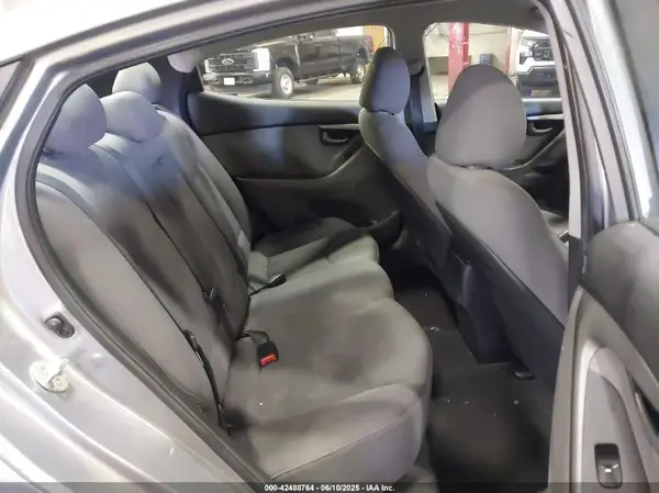 5NPDH4AE6GH698946 2016 HYUNDAI ELANTRA - Image 8