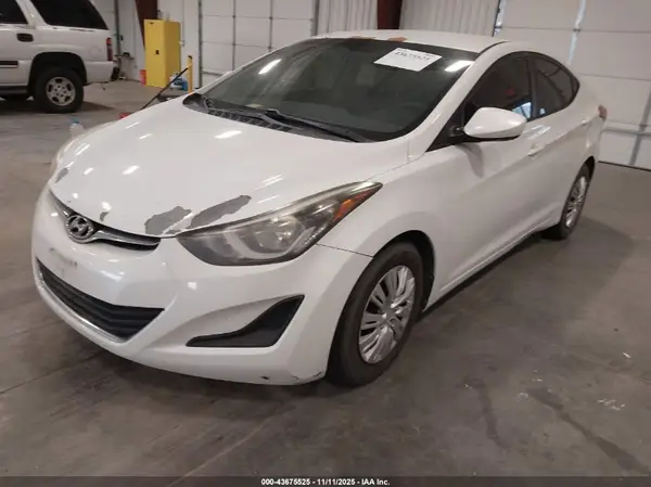 5NPDH4AE6GH699076 2016 HYUNDAI ELANTRA - Image 2