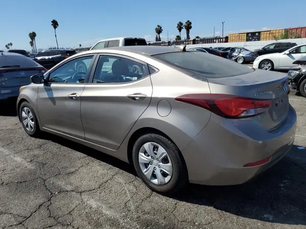 5NPDH4AE6GH699143 2016 HYUNDAI ELANTRA - Image 2