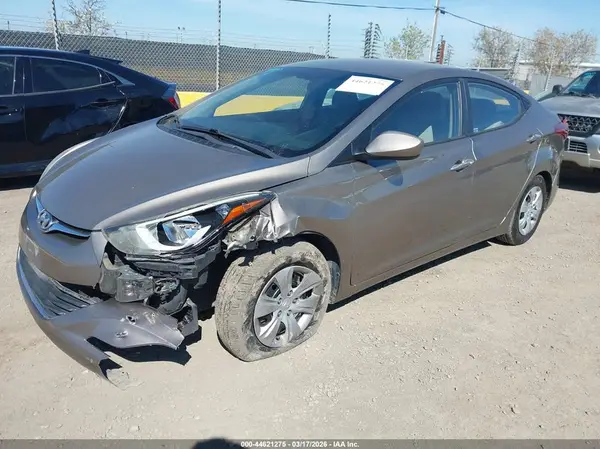 5NPDH4AE6GH700100 2016 HYUNDAI ELANTRA - Image 2