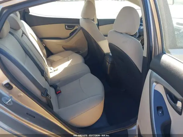 5NPDH4AE6GH700100 2016 HYUNDAI ELANTRA - Image 8