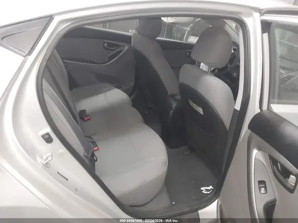 5NPDH4AE6GH700274 2016 HYUNDAI ELANTRA - Image 8