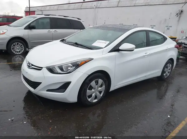 5NPDH4AE6GH702896 2016 HYUNDAI ELANTRA - Image 2