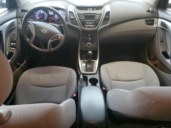 5NPDH4AE6GH703045 2016 HYUNDAI ELANTRA - Image 8