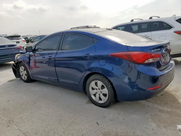 5NPDH4AE6GH703496 2016 HYUNDAI ELANTRA - Image 2