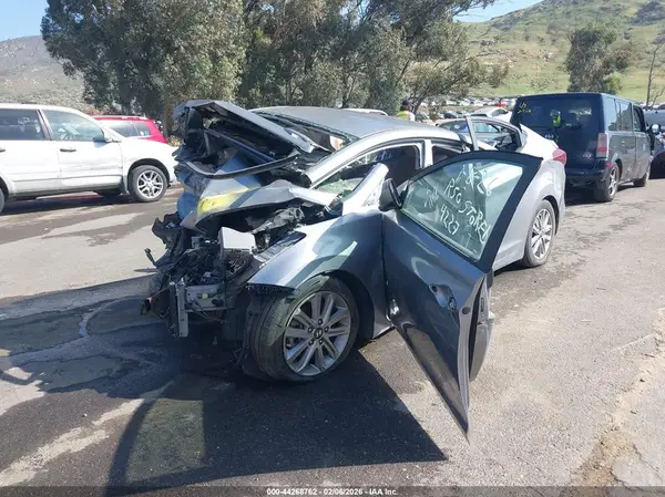5NPDH4AE6GH704227 2016 HYUNDAI ELANTRA - Image 2