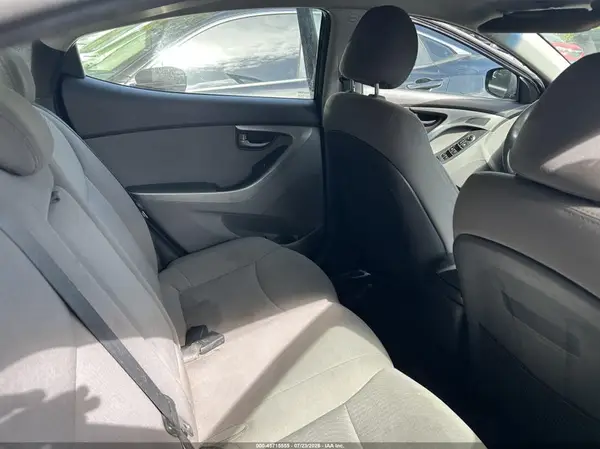 5NPDH4AE6GH704356 2016 HYUNDAI ELANTRA - Image 8
