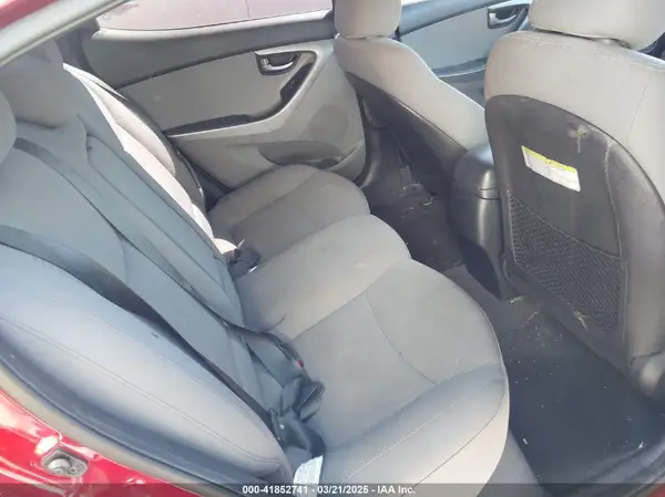 5NPDH4AE6GH704521 2016 HYUNDAI ELANTRA - Image 8