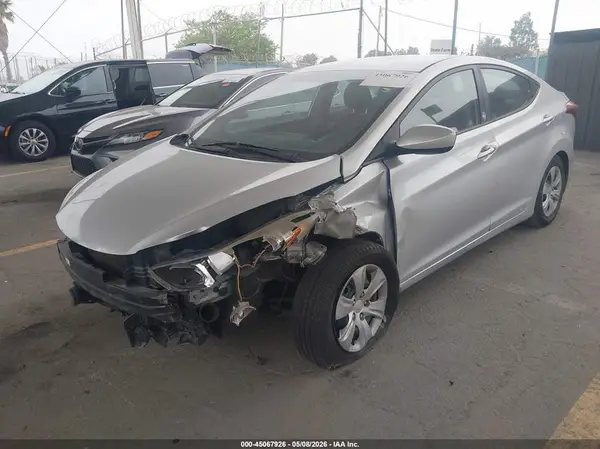 5NPDH4AE6GH706284 2016 HYUNDAI ELANTRA - Image 2