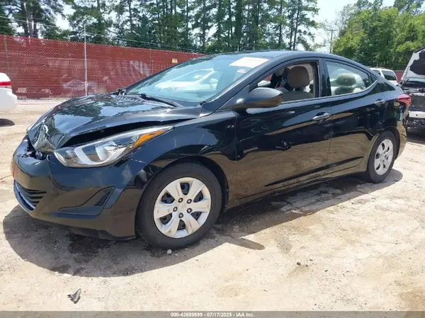 5NPDH4AE6GH706401 2016 HYUNDAI ELANTRA - Image 2
