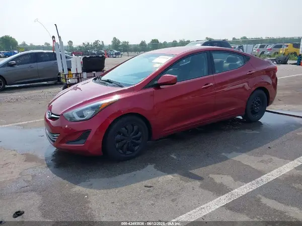 5NPDH4AE6GH706687 2016 HYUNDAI ELANTRA - Image 2