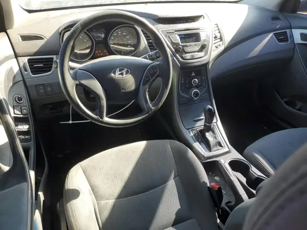 5NPDH4AE6GH706804 2016 HYUNDAI ELANTRA - Image 8