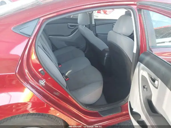 5NPDH4AE6GH708181 2016 HYUNDAI ELANTRA - Image 8