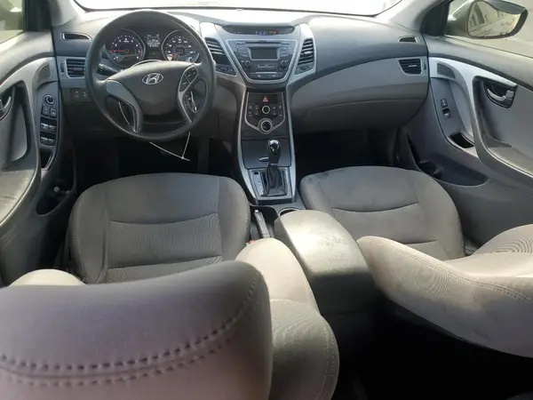 5NPDH4AE6GH708729 2016 HYUNDAI ELANTRA - Image 8