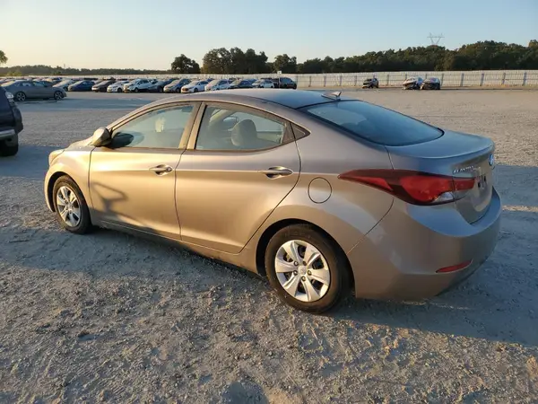 5NPDH4AE6GH709752 2016 HYUNDAI ELANTRA - Image 2