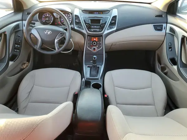5NPDH4AE6GH709752 2016 HYUNDAI ELANTRA - Image 8