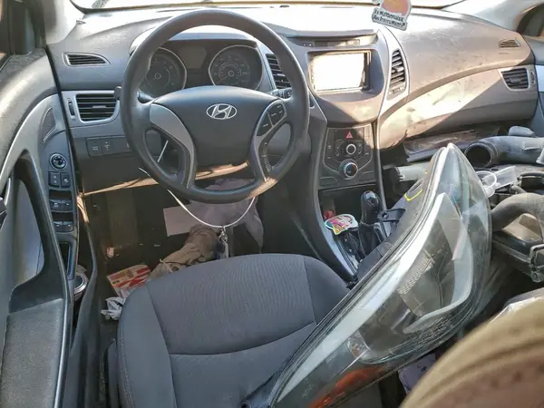 5NPDH4AE6GH710187 2016 HYUNDAI ELANTRA - Image 8