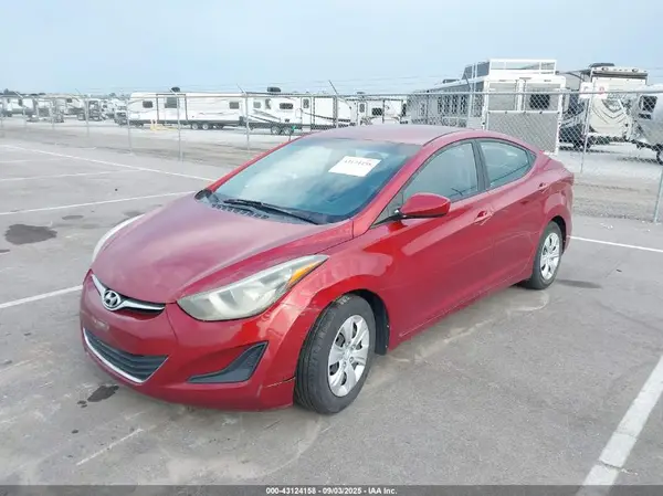 5NPDH4AE6GH710965 2016 HYUNDAI ELANTRA - Image 2