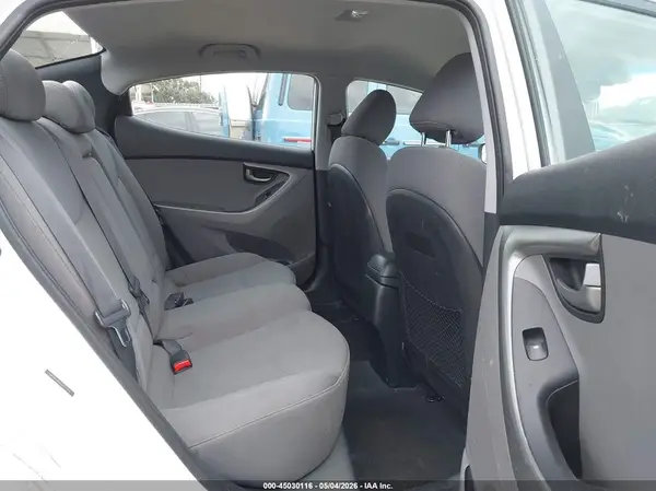 5NPDH4AE6GH711372 2016 HYUNDAI ELANTRA - Image 8