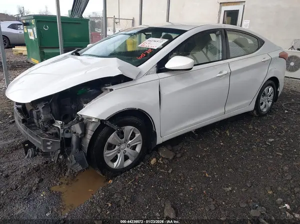 5NPDH4AE6GH711470 2016 HYUNDAI ELANTRA - Image 2