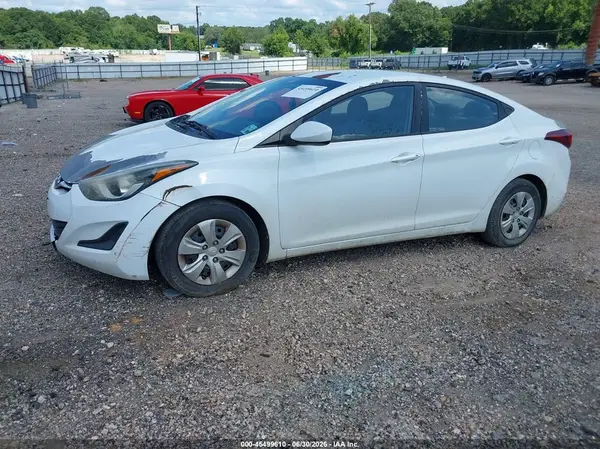 5NPDH4AE6GH711842 2016 HYUNDAI ELANTRA - Image 2