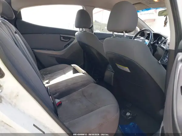 5NPDH4AE6GH711842 2016 HYUNDAI ELANTRA - Image 8