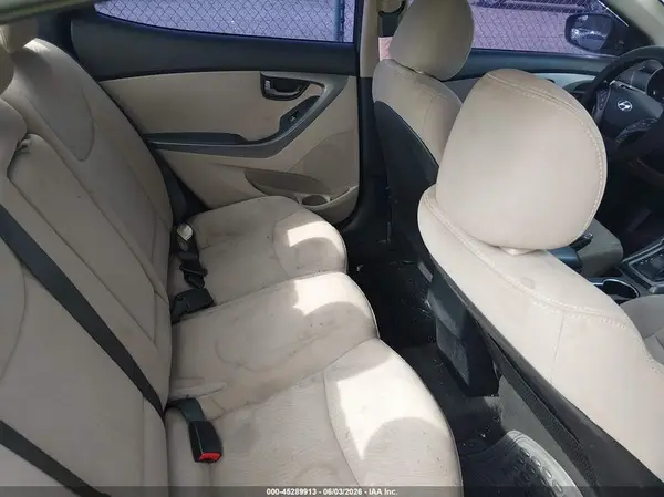 5NPDH4AE6GH712487 2016 HYUNDAI ELANTRA - Image 8
