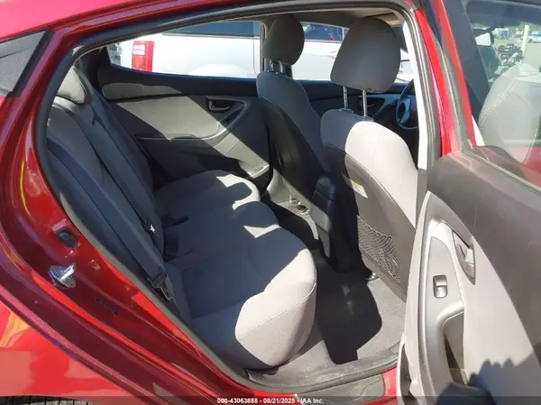 5NPDH4AE6GH712876 2016 HYUNDAI ELANTRA - Image 8